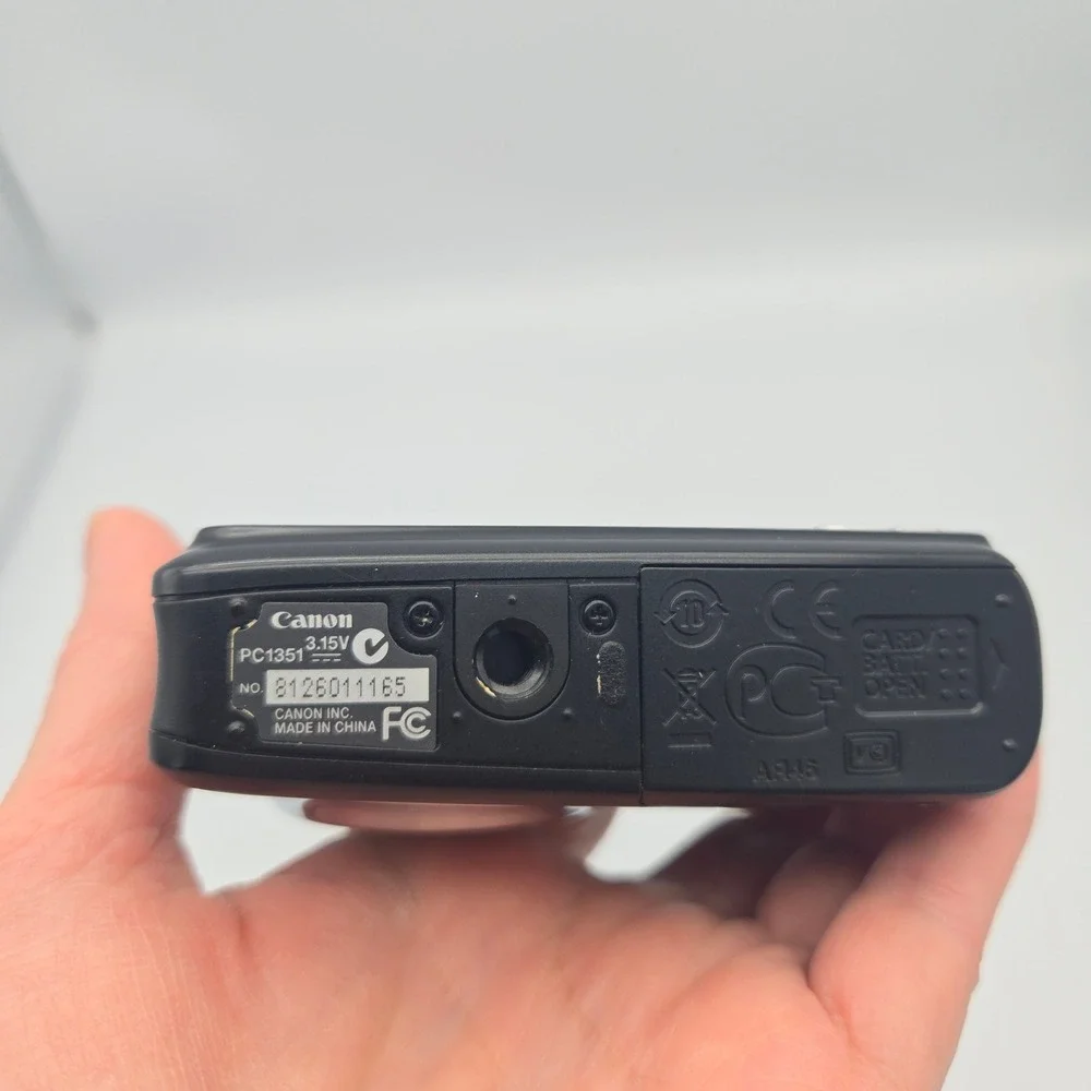Canon PowerShot A480 Digital Camera Black Glitchy Zoom Lens May Need Repair